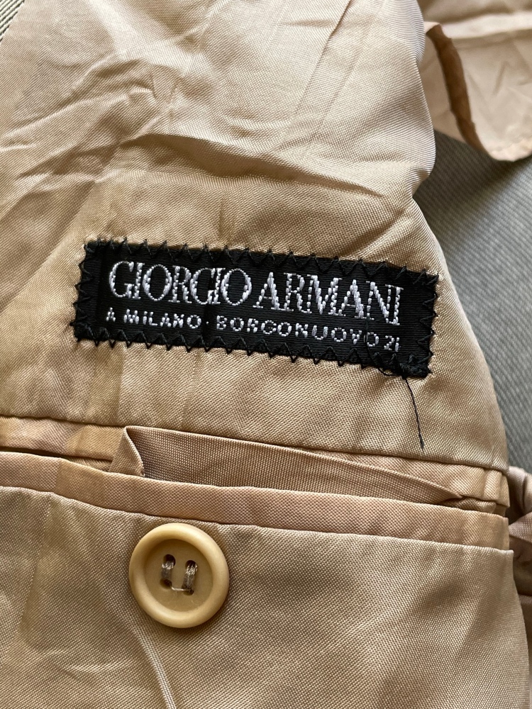 Guide to Giorgio Armani brands, labels and diffusion lines - Black label Borgonuovo 21 Borgo